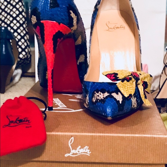 SOLD! Christian Louboutin Snakeskin M. MenodoPumps - Picture 7 of 8